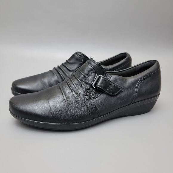 Clarks Collection Womens Flats Size 7.5 M Black Loafer Soft Cushion Pleated - Picture 3 of 9